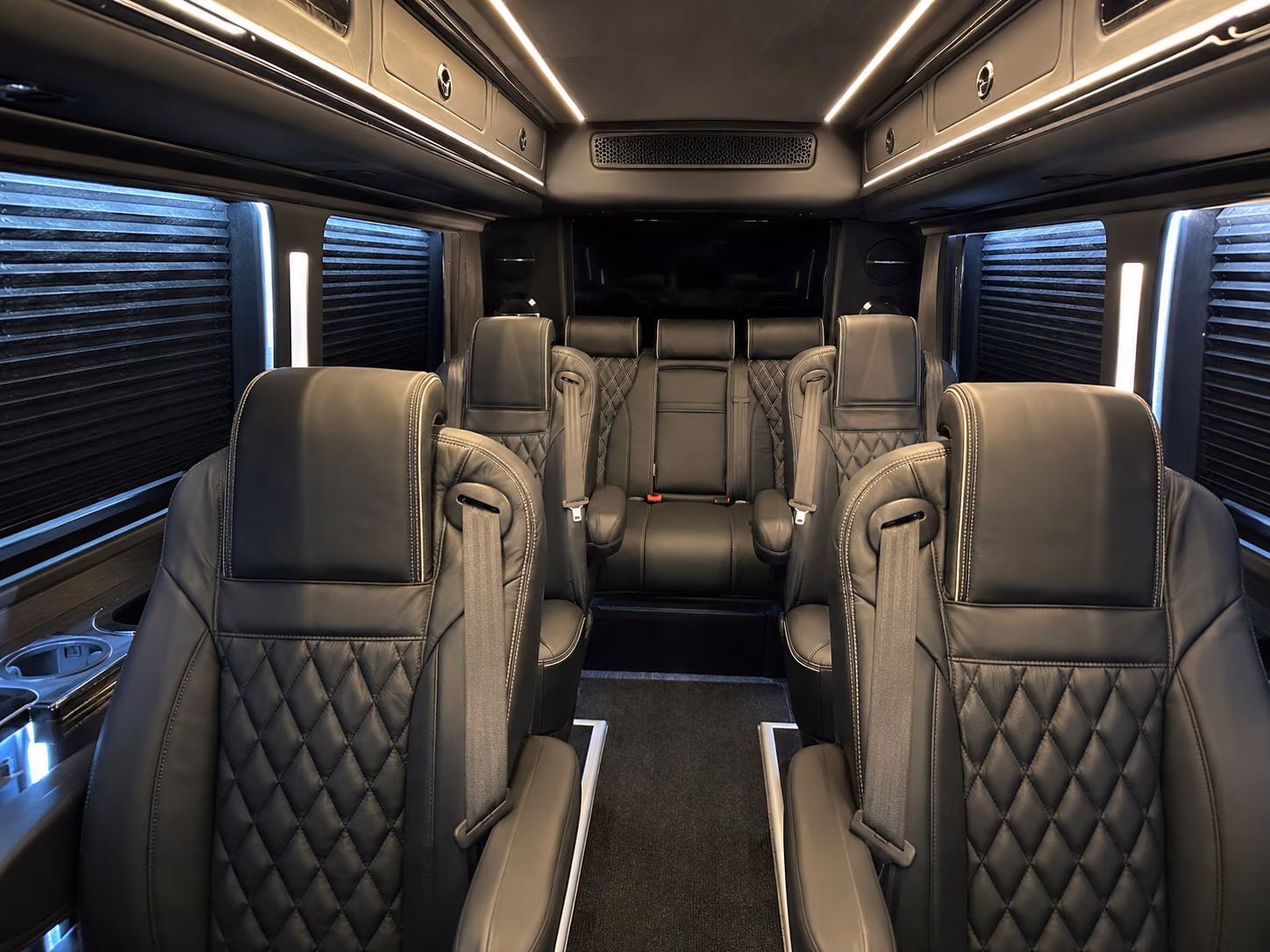 guest shuttles to balistreri vineyards and wedding venues around lakewood