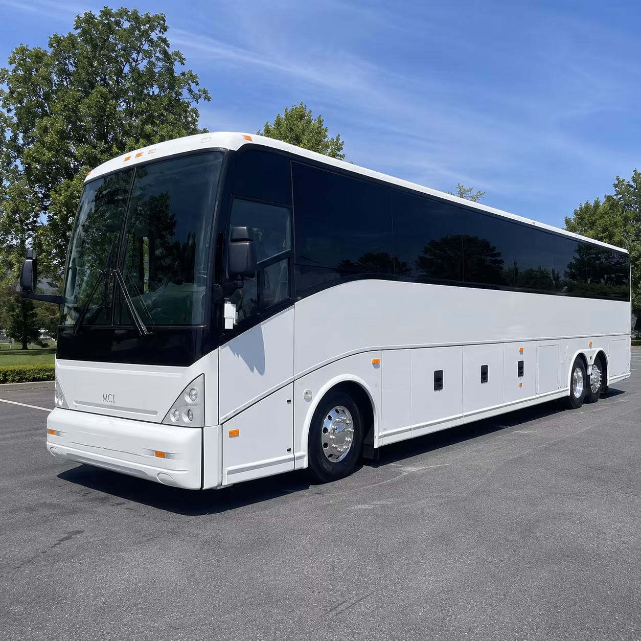 lakewood charter bus tours to rocky mountain national park and arches national park